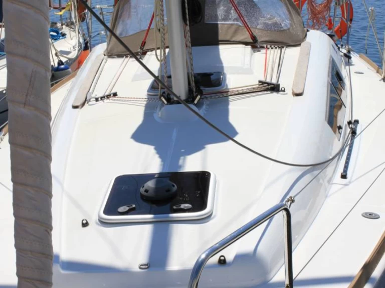 Bootverhuur Jeanneau Sun Odyssey 33i in Port d'Alicante via SamBoat