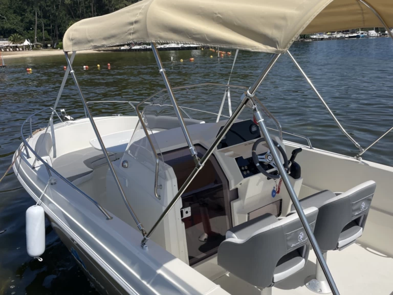 Verhuur Motorboot Pacific Craft met vaarbewijs