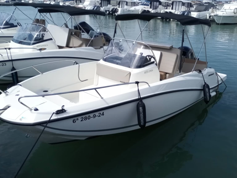 Bootverhuur Quicksilver Activ 605 Open in Cambrils via SamBoat