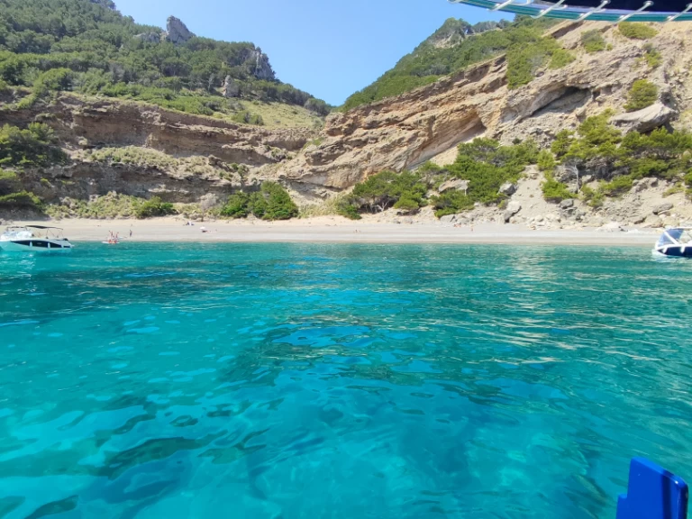 Verhuur Motorboot Copino met vaarbewijs