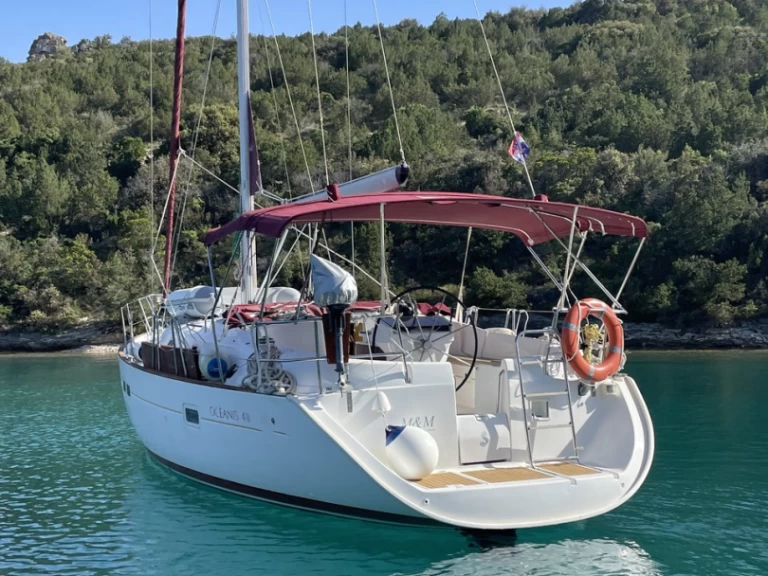 Jachthuur in Omiš - Bénéteau Oceanis 411 Celebration via SamBoat