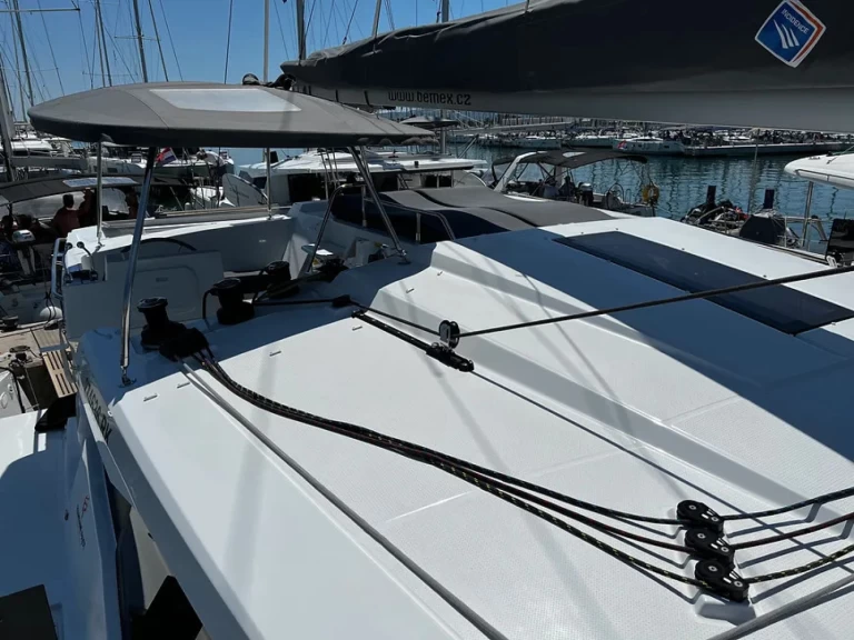 Fountaine Pajot Astrea 42 te huur van particulier of professional in Pula