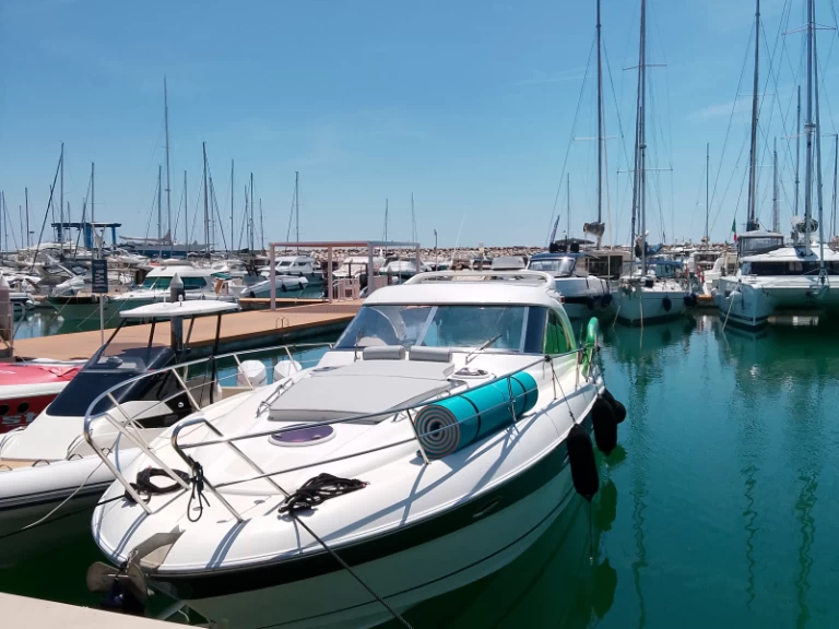 Bavaria Bavaria 37 Hard Top te huur van particulier of professional in Porto di Salerno