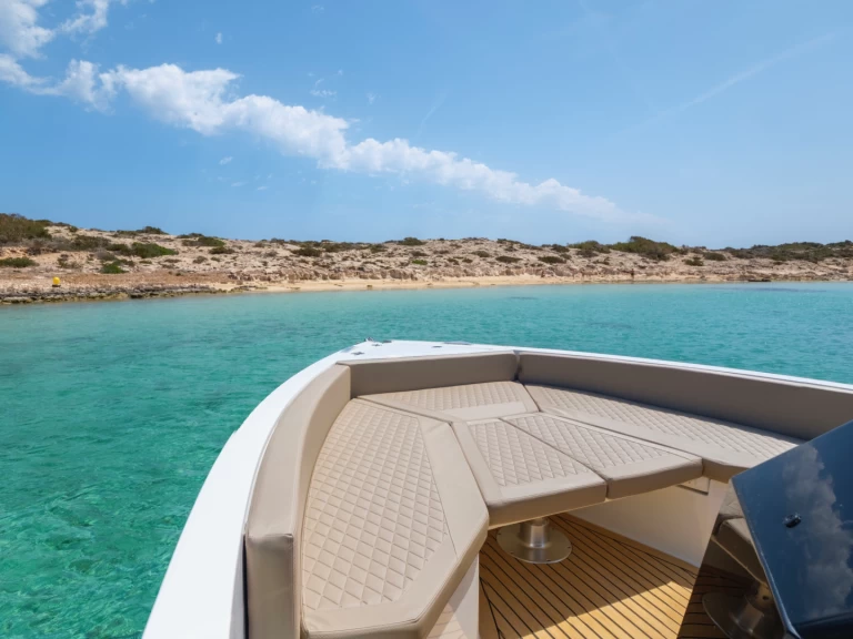 Huur een DEANTONIO YACHTS D28 in Dénia