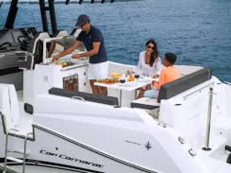Verhuur Jacht in Antibes - Jeanneau cap camarat 10.5 CC