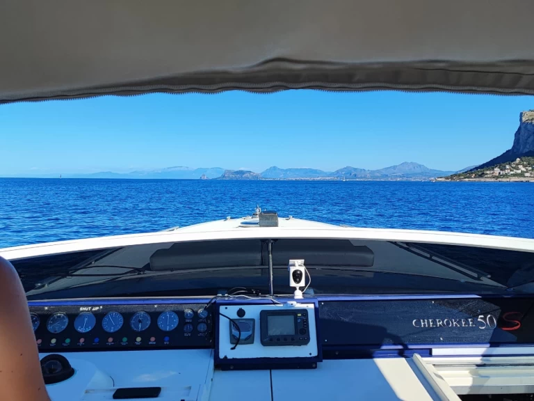 Verhuur Motorboot Profilemarine met vaarbewijs