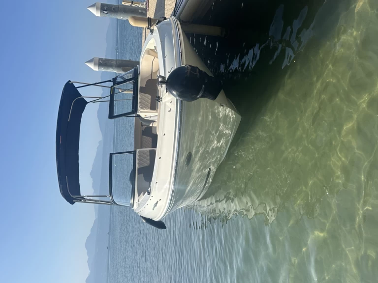 Verhuur Motorboot in Lausanne - Bayliner VR4