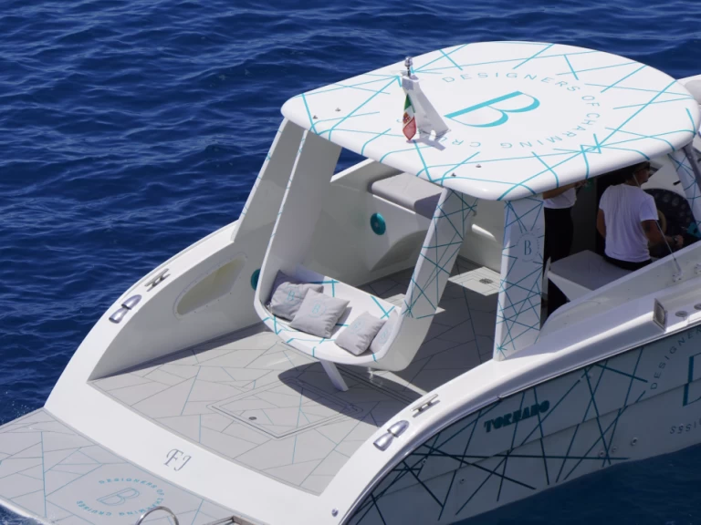 Verhuur Motorboot in Amalfi - Tornado Tornado 38 Flush Deck