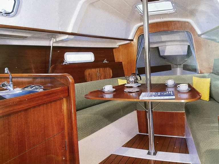 Verhuur Zeilboot in La Grande-Motte - Jeanneau oceanis 281