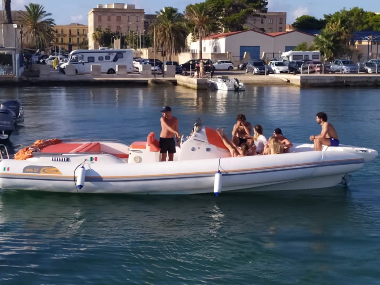 RIB te huur in Trapani voor de beste prijs