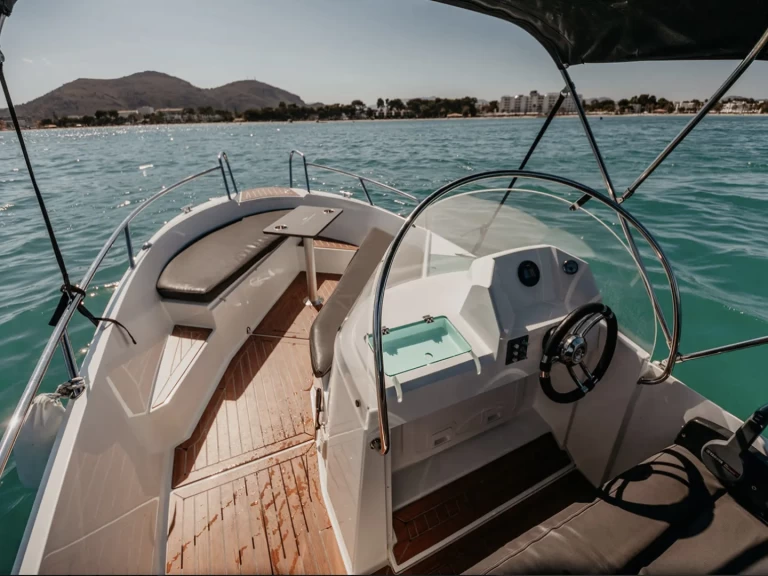 Oceanmaster 470 te huur van particulier of professional in Port d'Alcudia