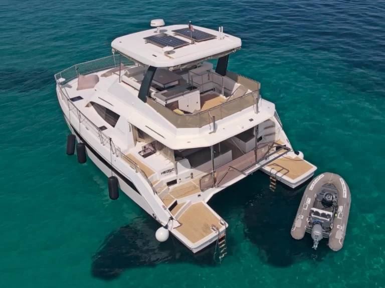 Verhuur Catamaran Leopard met vaarbewijs