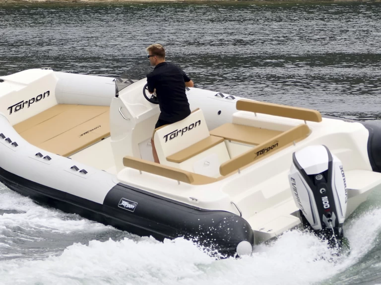 RIB te huur in Hyères voor de beste prijs