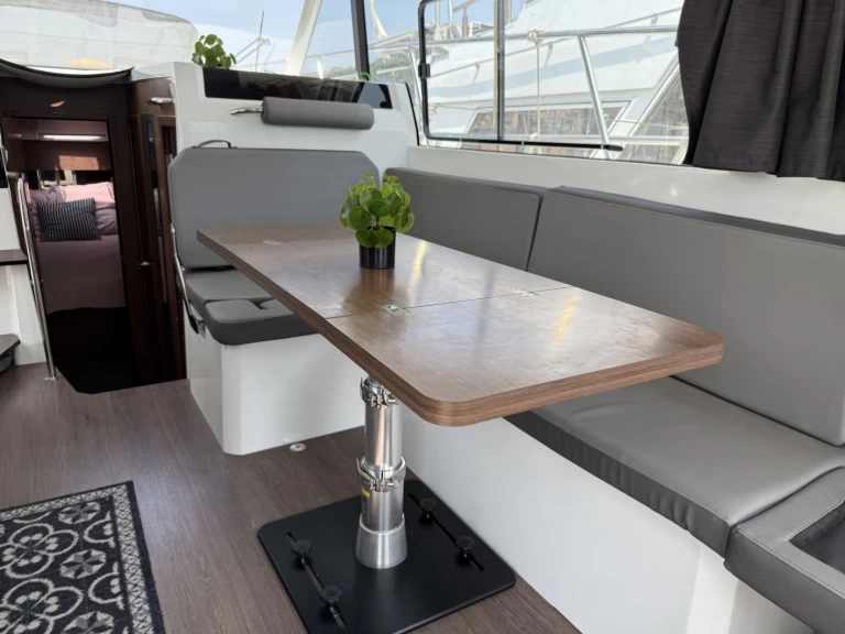 Jachthuur in Saint-Mandrier-sur-Mer - Bénéteau Antares 11.20 Fly via SamBoat