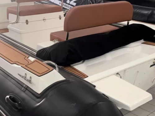 RIB te huur in La Rochelle voor de beste prijs