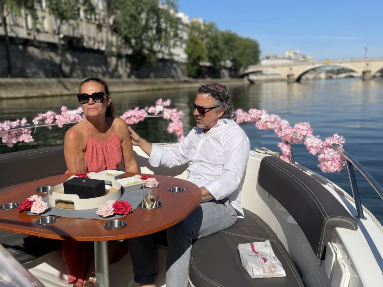 Bootverhuur Paris goedkoop Pacific Craft 670 Open