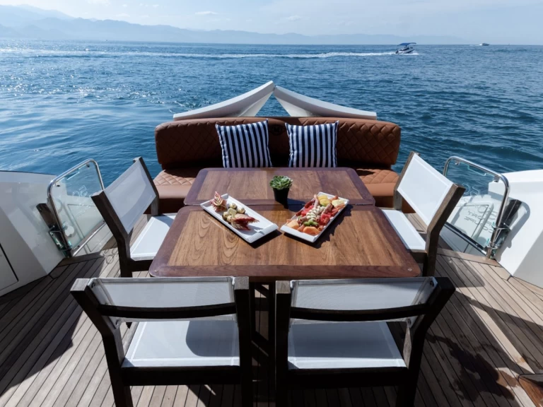 Huur een Marquis 500 in Puerto Vallarta