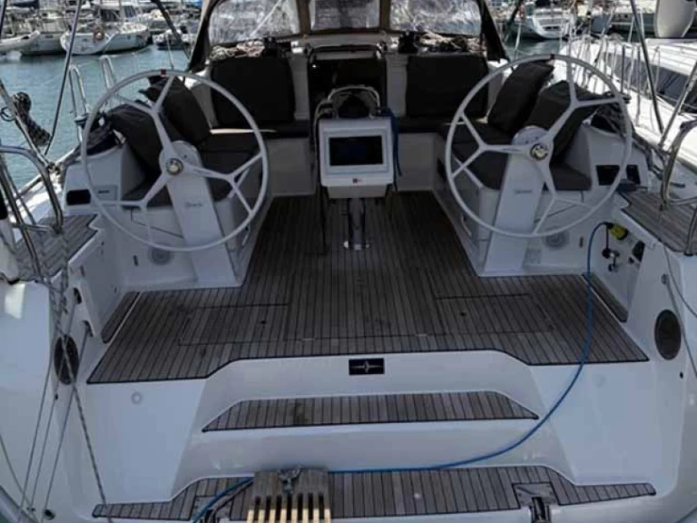 Bootverhuur Palma de Mallorca goedkoop Cruiser 46 Style