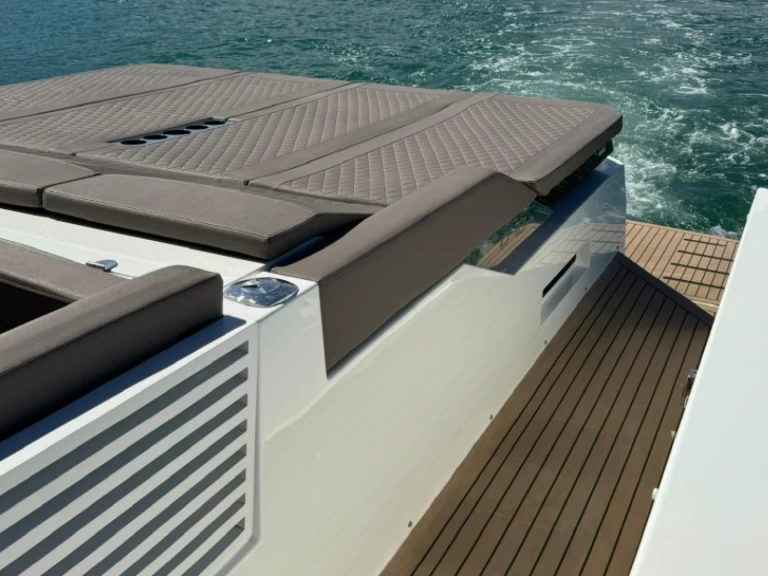 Verhuur Motorboot DEANTONIO YACHTS met vaarbewijs