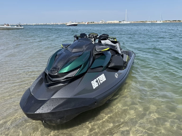 Bootverhuur Sea-Doo Rxp x rs 300 apex in Montpellier via SamBoat