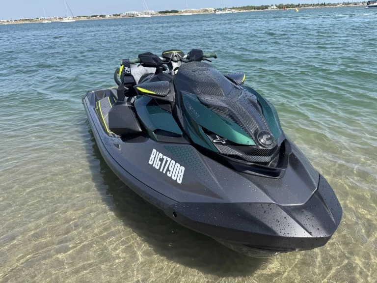 Verhuur Jet Ski Sea-Doo met vaarbewijs