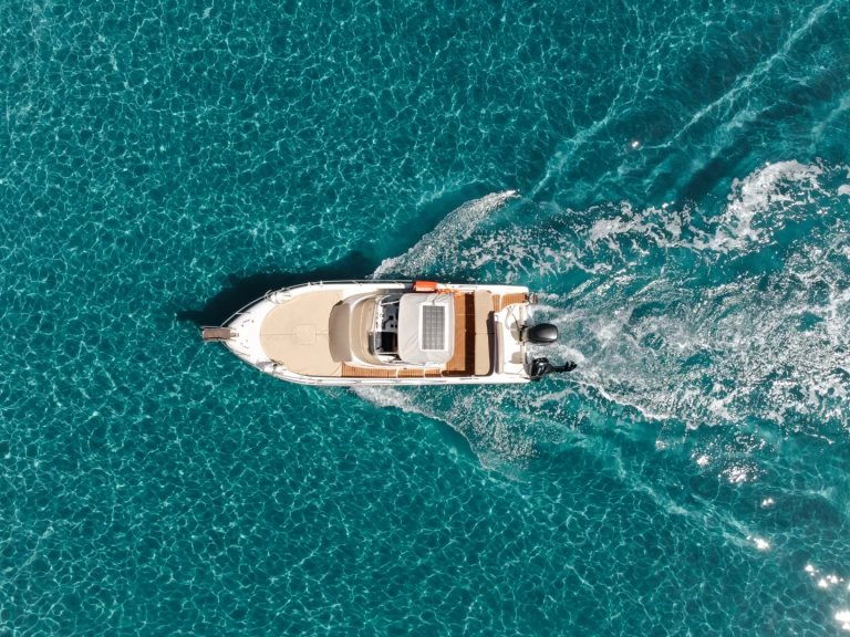 Verhuur Motorboot Poseidon met vaarbewijs