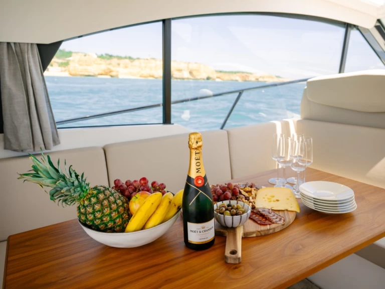 Bootverhuur Vilamoura goedkoop 37 CA