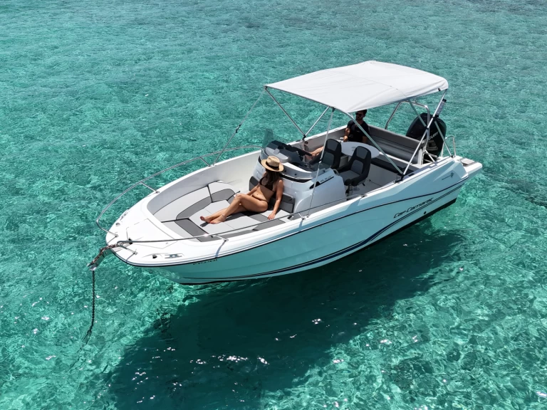 Jachthuur in Marina Botafoch - Jeanneau CAP CAMARAT 6,5 CC Style via SamBoat