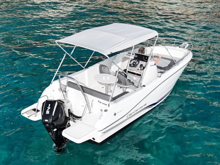 Bootverhuur Jeanneau CAP CAMARAT 6,5 CC Style in Marina Botafoch via SamBoat