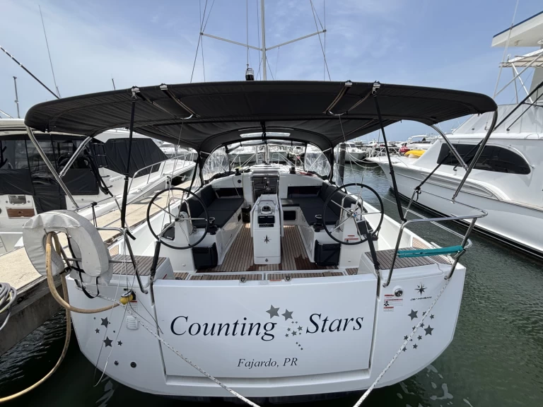 Bootverhuur Playa Sardinera goedkoop Sun Odyssey 440