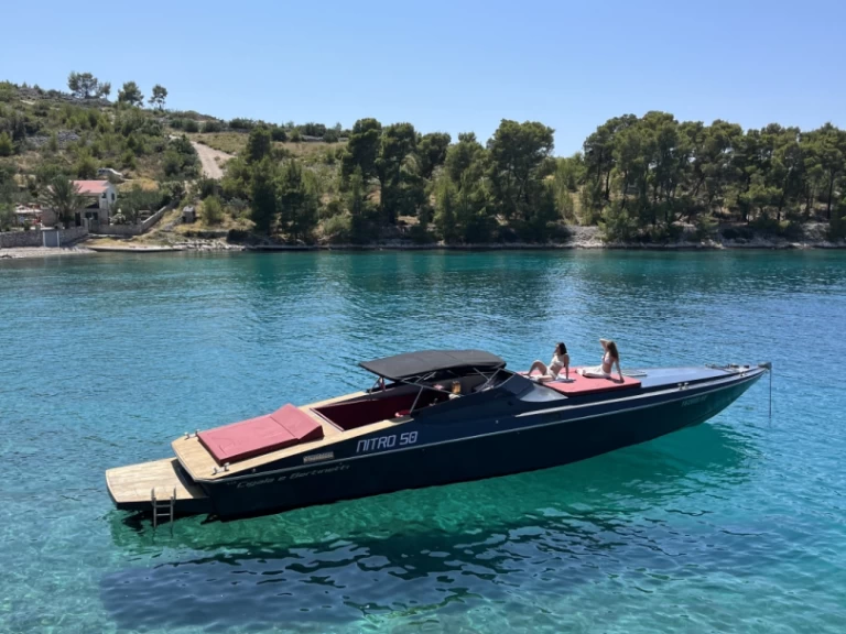 Bootverhuur Cigala e bertinetti Nitro 50 in Hvar via SamBoat
