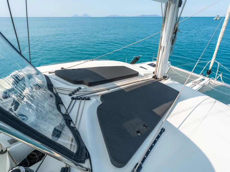 Huur een Lagoon Lagoon 51 in Olbia