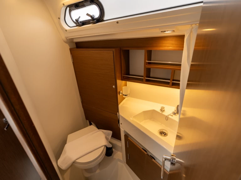 Bootverhuur Salerno goedkoop Oceanis 34.1