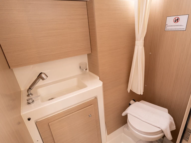 Bootverhuur Salerno goedkoop Oceanis 37.1