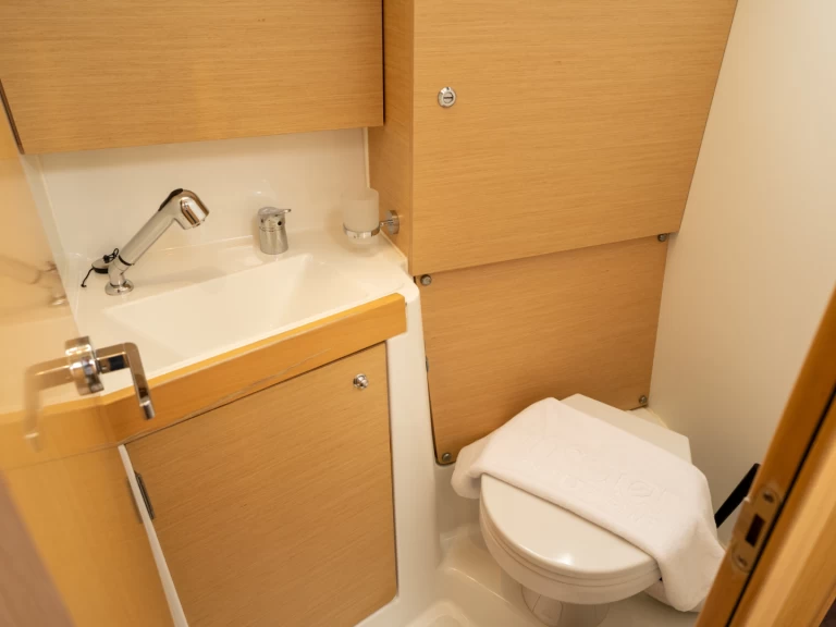 Bootverhuur Salerno goedkoop Oceanis 38.1