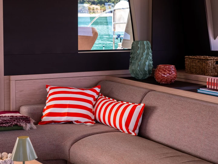 Verhuur Catamaran Lagoon met vaarbewijs