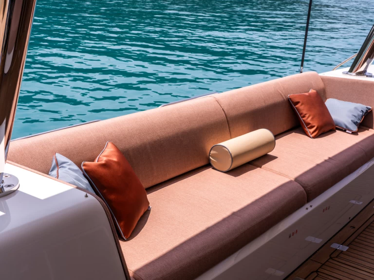 Catamaran te huur in Capo d'Orlando voor de beste prijs