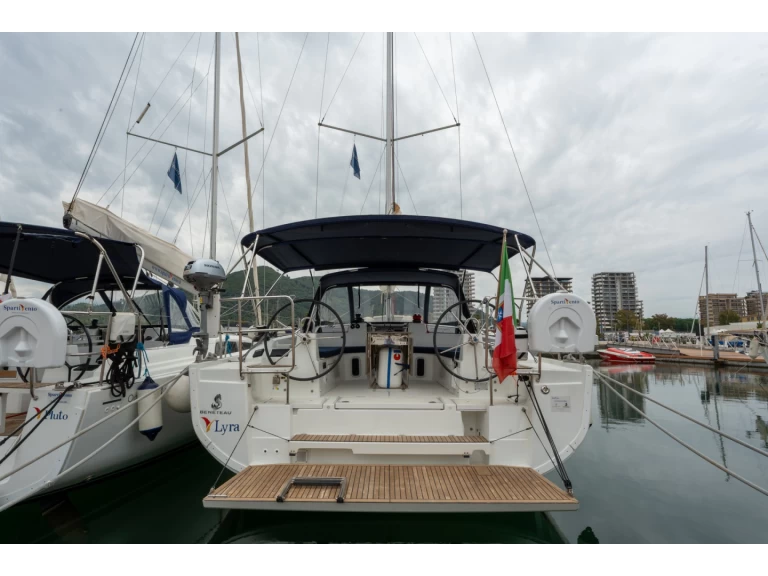 Bénéteau Oceanis 40.1 te huur van particulier of professional in Salerno