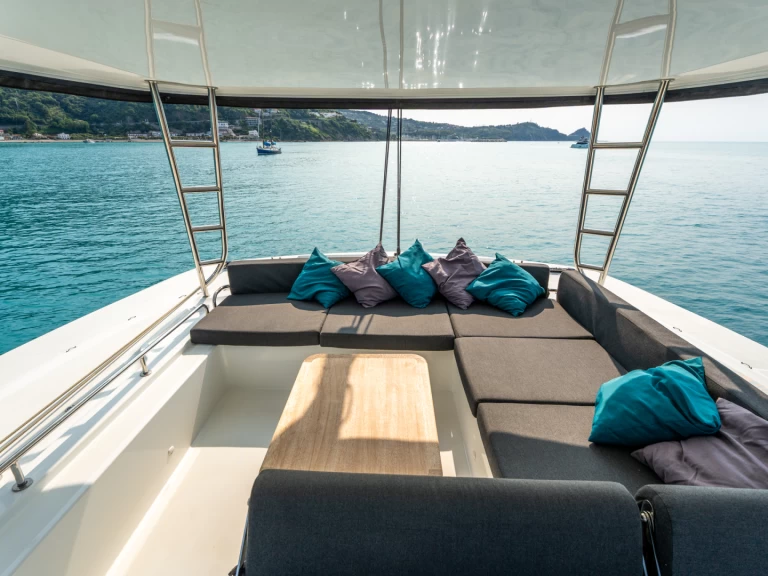 Verhuur Catamaran in Olbia - Lagoon Lagoon 51