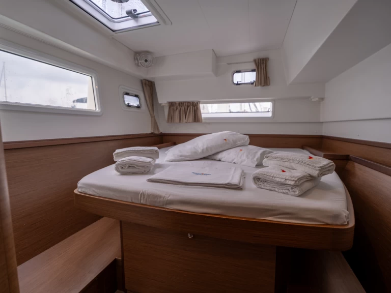 Catamaran te huur in Salerno voor de beste prijs