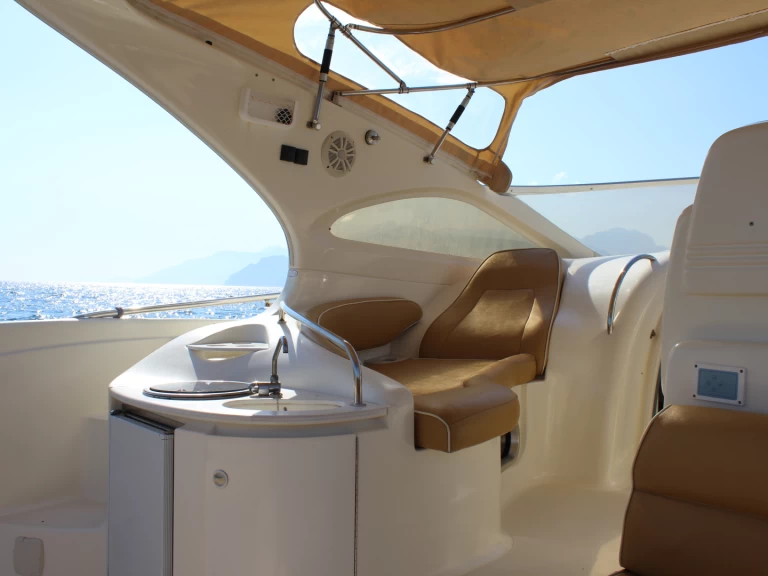 Huur Motorboot met of zonder schipper Gobbi in Marina d'Arechi