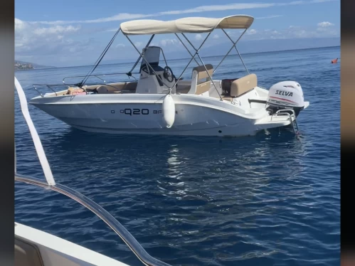 Bootverhuur Giardini-Naxos goedkoop Blue Max 23