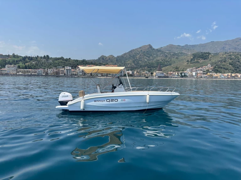 Motorboot te huur in Giardini-Naxos voor de beste prijs