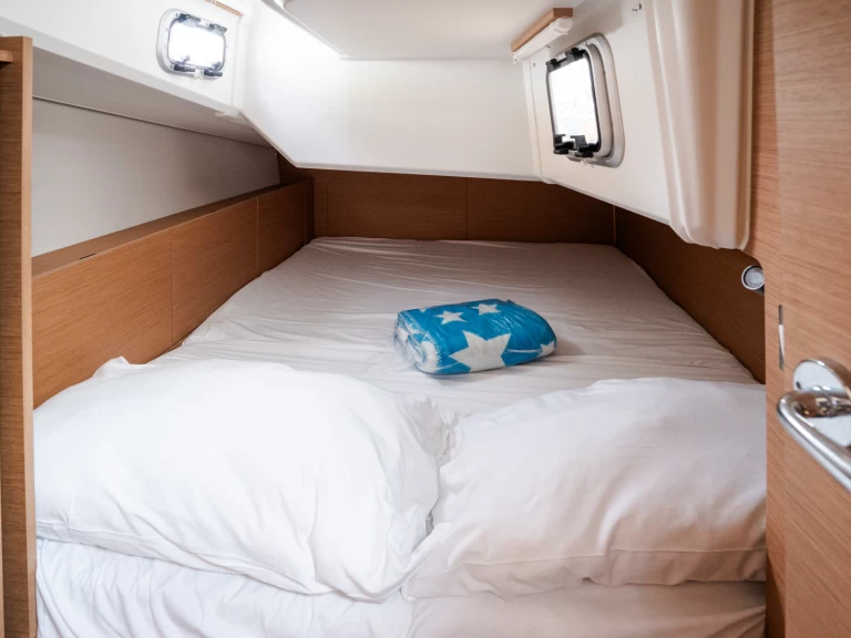 Jeanneau Sun Odyssey 380 te huur van particulier of professional in Castiglioncello