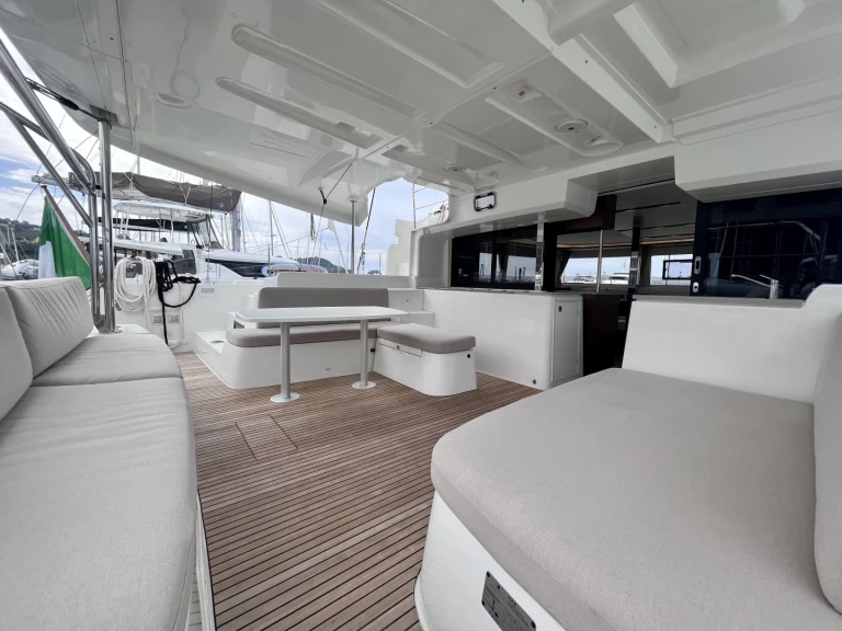 Jachthuur in Capo d'Orlando - Lagoon Lagoon 46 via SamBoat