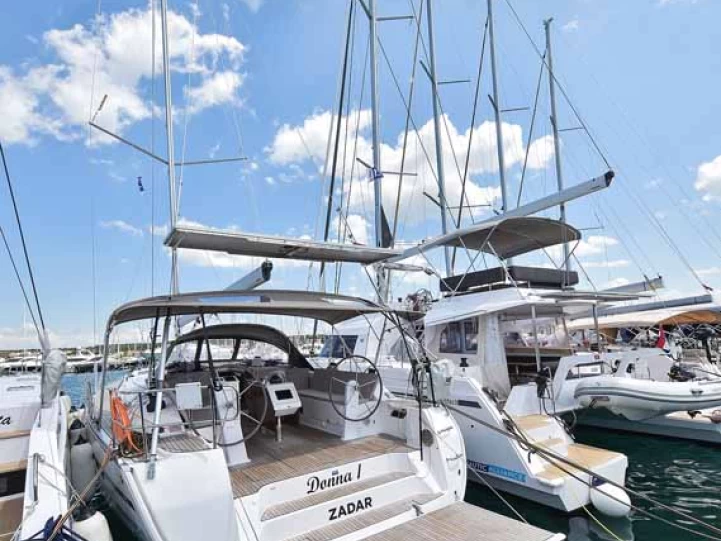 Bootverhuur Bavaria Cruiser 51 in Biograd na Moru via SamBoat