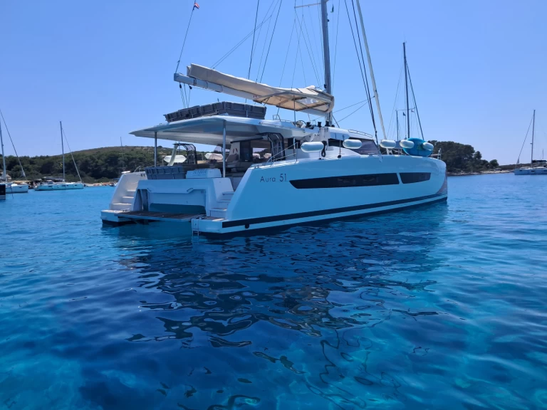 Bootverhuur Fountaine Pajot Aura 51 in Seget Donji via SamBoat