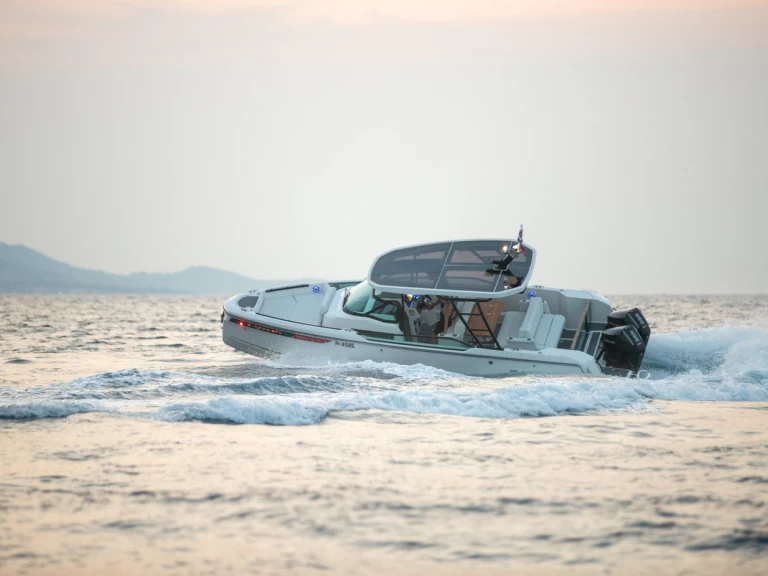 Huur een Saxdor Saxdor 270 GTO in Sukošan