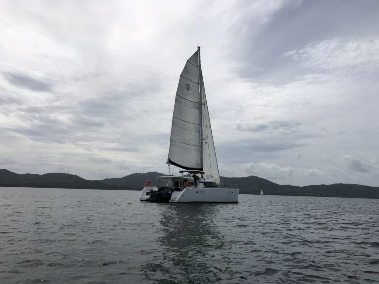 Verhuur Catamaran in Mai Khao - Lagoon Lagoon 450 Sport Top