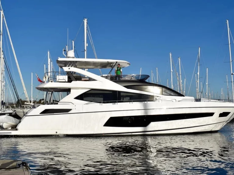 Huur een Sunseeker Sunseeker 75 Yacht in Seget Donji